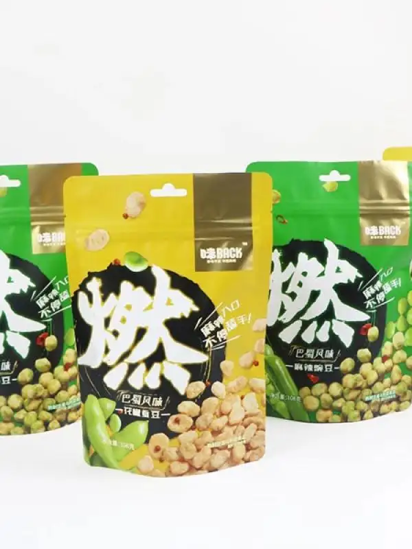 custodia stand-up con finitura opaca e cerniera per snack